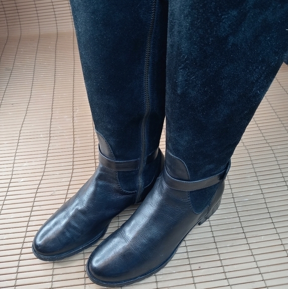 Cole Haan NkeAir women's riding boots. Black leather and suede 16" tall side zip - Picture 2 of 11